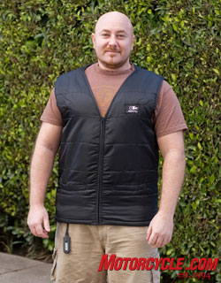 Motorcycle.com doesn’t typically employ felons, but, hey, times are tight! This criminal-looking character is wearing the Jett Battery Heated Vest, a quality product not associated with criminals.